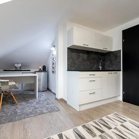 Chillgarden カントリーハウス Trenčín